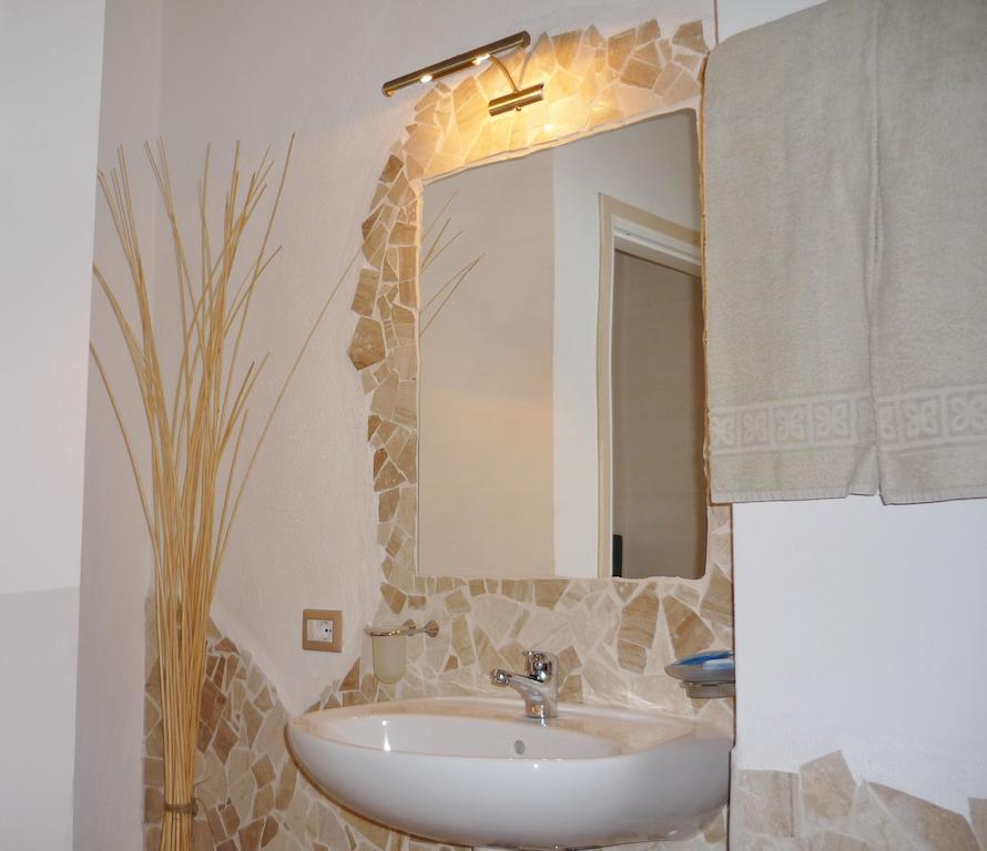 La Locanda Dell'Officina Olbia Cameră foto